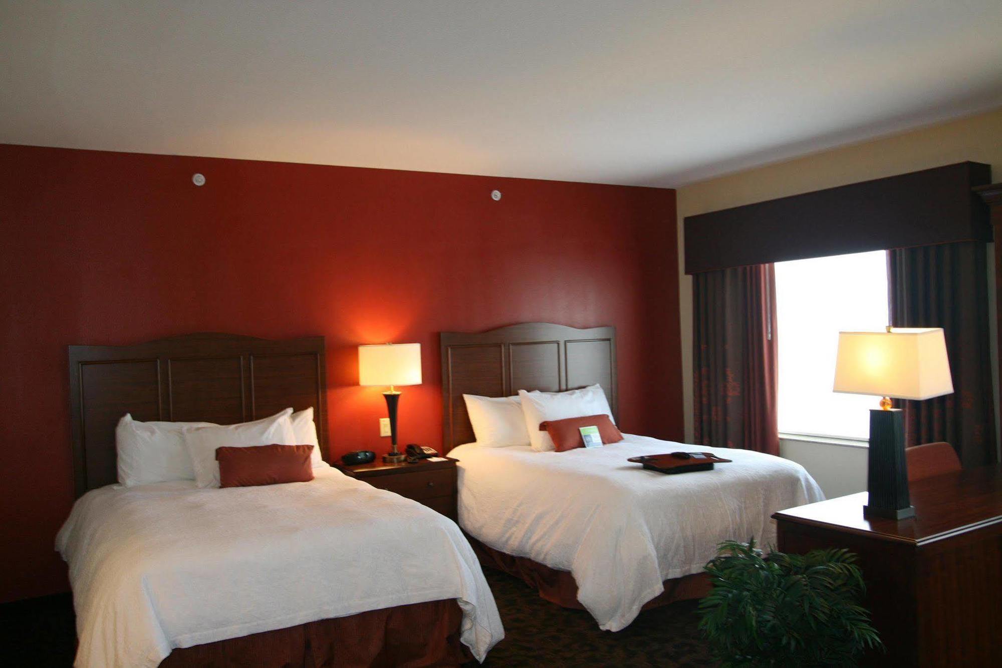 Hampton Inn & Suites Fort Worth/Форест-Хилл Номер фото